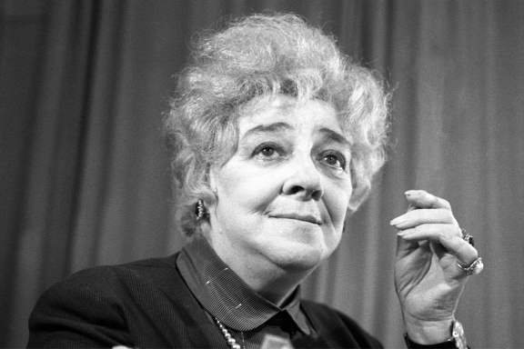 &Ocy;&dcy;&icy;&ncy;&ocy;&kcy;&acy;&yacy; &ncy;&acy;&scy;&mcy;&iecy;&shcy;&ncy;&icy;&tscy;&acy;&period; &Pcy;&iecy;&ncy;&zcy;&acy;