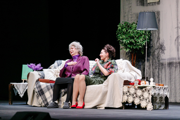 РАНЕВСКАЯ. ОДИНОКАЯ НАСМЕШНИЦА.