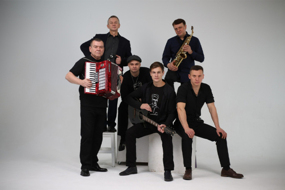 &Lcy;&IEcy;&Scy;&Ocy;&Pcy;&Ocy;&Vcy;&Acy;&Lcy;&period;